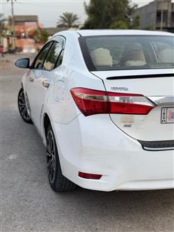 تۆیۆتا کۆرۆلا